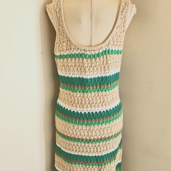 PAPER HEART PRETTY CROCHET MAXI DRESS - Picture 5 of 6